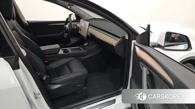 Tesla Model Y id 3639146 из Кореи 20