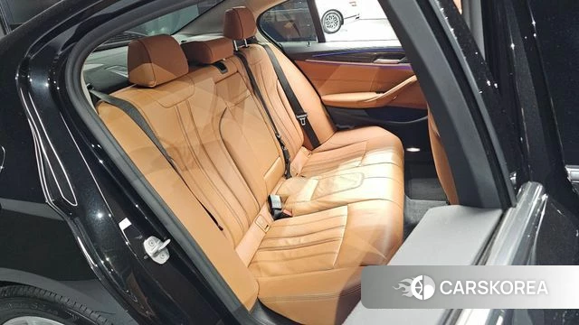 BMW 5 Series (G30) id 4917921 из Кореи 33