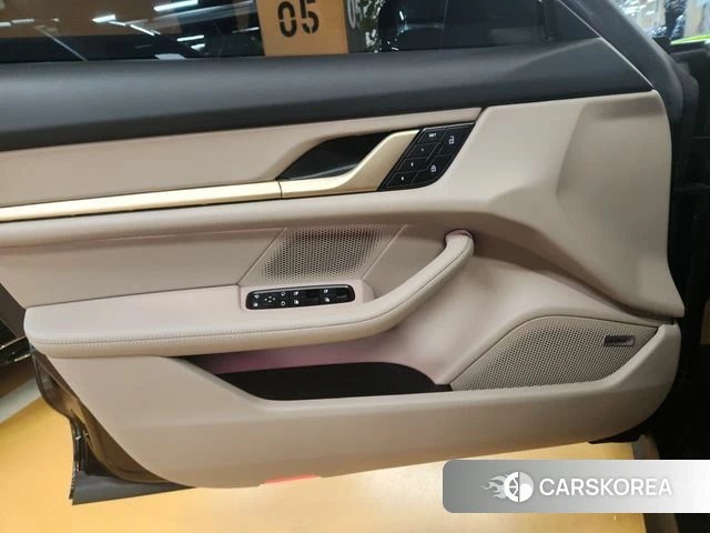 Porsche Taycan id 3786040 из Кореи 20