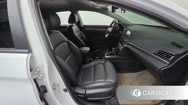 Hyundai The New Avante AD id 3728368 из Кореи 20