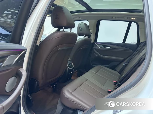 BMW X3 id 3913608 из Китая 17