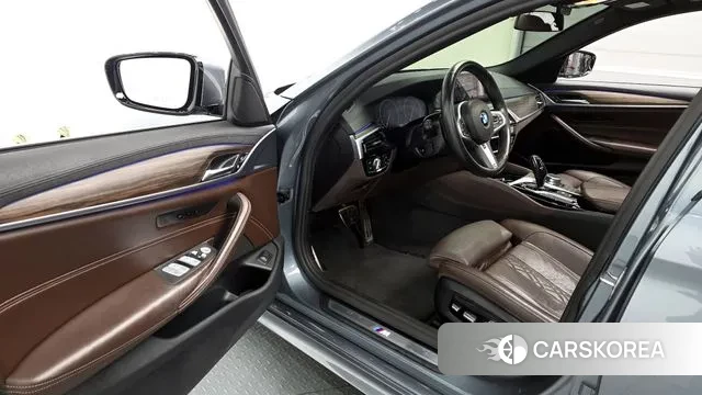 BMW 5 Series (G30) id 3469588 из Кореи 20