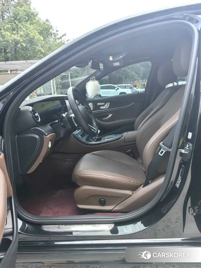 Mercedes-Benz E-class (imported) id 4297435 из Китая 10