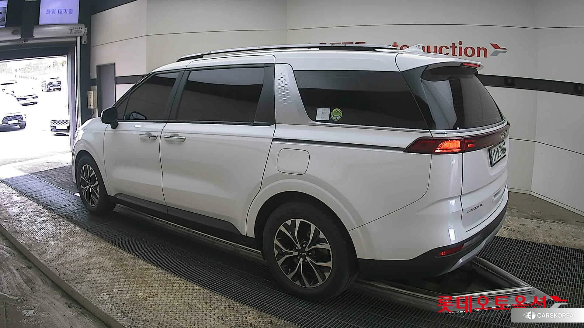 Kia Carnival id 3869448 из Кореи 38