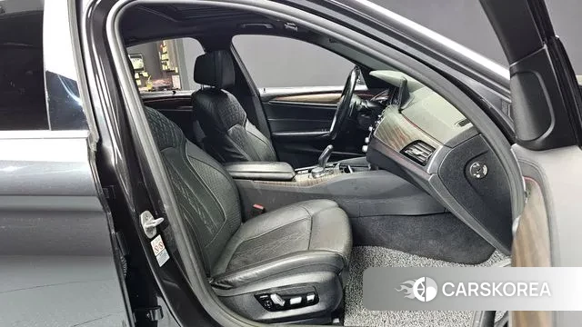 BMW 5 Series (G30) id 3351414 из Кореи 20