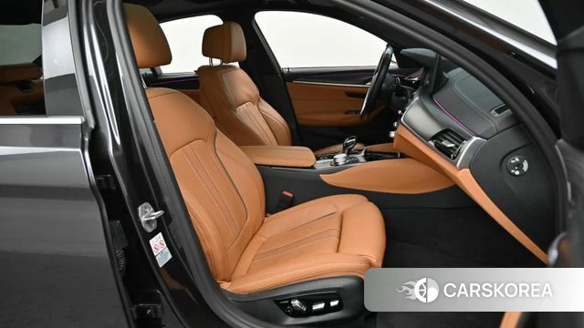 BMW 5 Series (G30) id 3805944 из Кореи 20