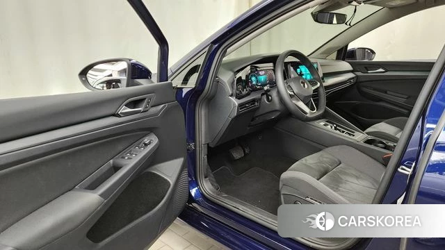 Volkswagen Golf 8th Generation id 4293043 из Кореи 32