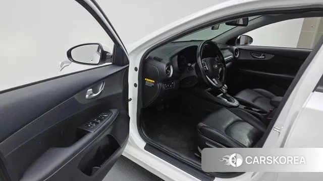 Kia Come New K3 id 3514782 из Кореи 20