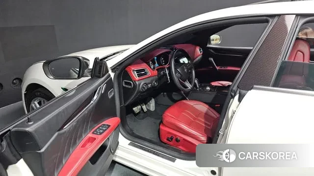 Maserati Ghibli id 3128952 из Кореи 20