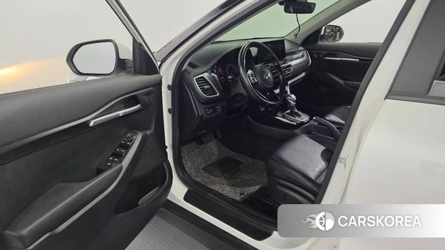 Kia Seltos id 4429432 из Кореи 30