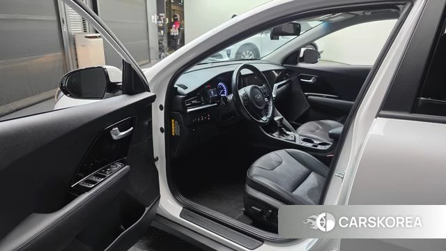 Kia The New Niro id 4283915 из Кореи 32