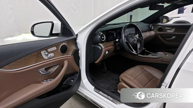 Mercedes-Benz E-Class W213 id 3916241 из Кореи 20