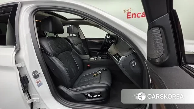 BMW 5 Series (G30) id 3058556 из Кореи 20