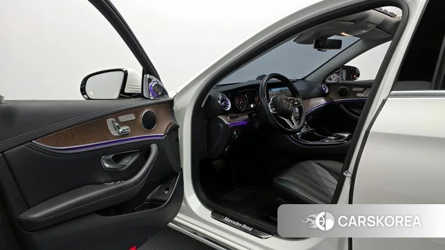 Mercedes-Benz E-Class W213 id 4416984 из Кореи 30