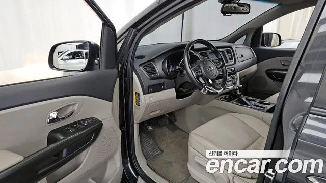 Kia The New Carnival id 2718174 из Кореи 20