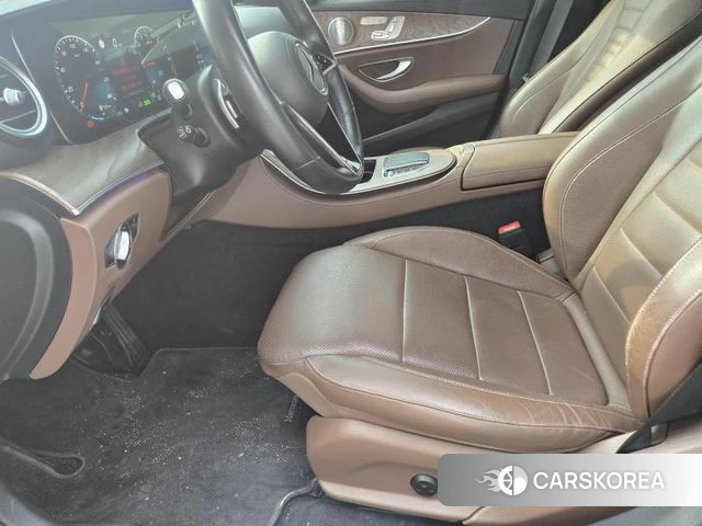 Mercedes-Benz E-Class W213 id 4642091 из Кореи 16