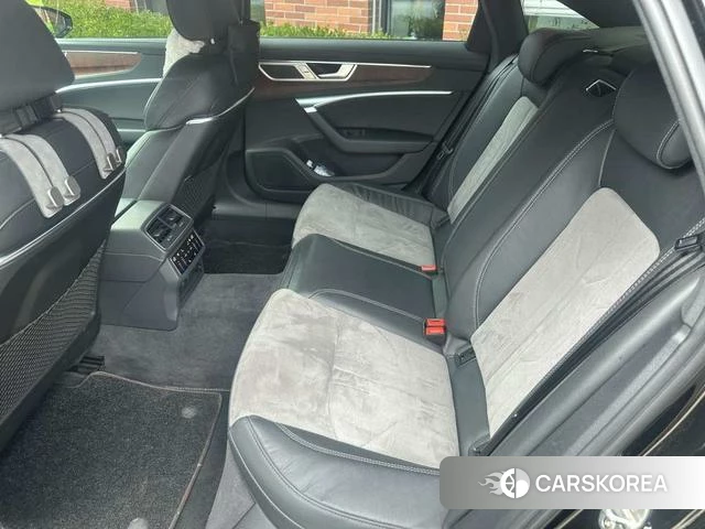 Audi A6L id 4348968 из Китая 24