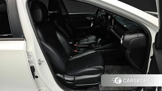 Kia Come New K3 id 3867399 из Кореи 20