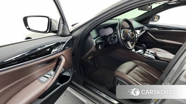 BMW 5 Series (G30) id 4293175 из Кореи 20
