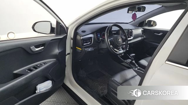 Kia Stonic id 4459313 из Кореи 32