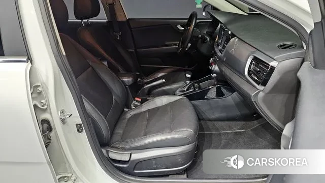 Kia Stonic id 3379737 из Кореи 20