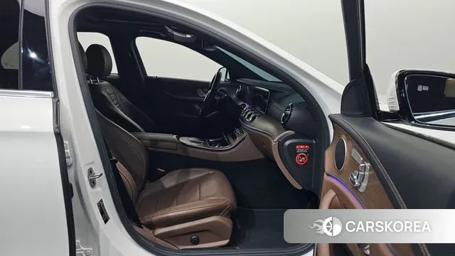 Mercedes-Benz E-Class W213 id 3606460 из Кореи 20