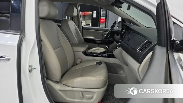 Kia The New Carnival id 4944277 из Кореи 34