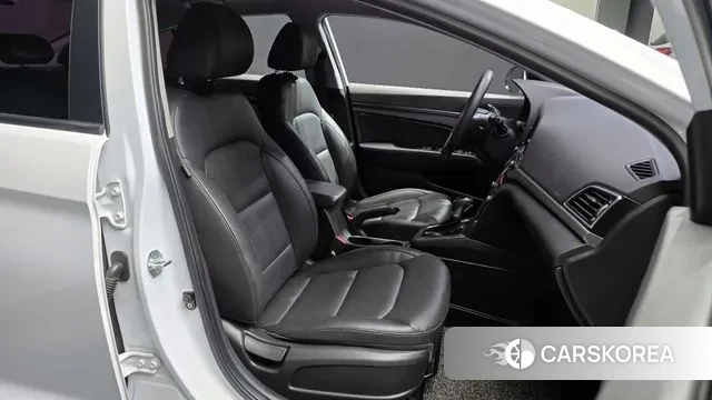 Hyundai Avante AD id 3552950 из Кореи 20