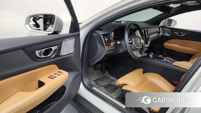 Volvo V60 Cross-Country 2nd Generation id 4324379 из Кореи 35