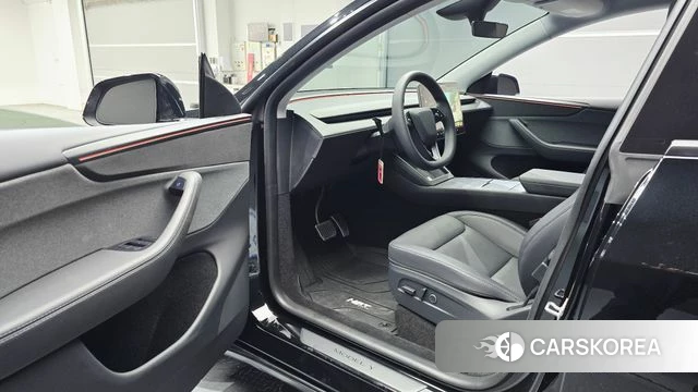 Tesla Model Y id 4301949 из Кореи 32