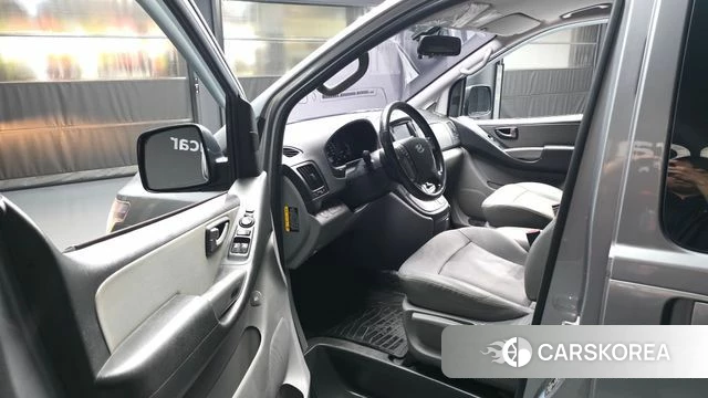 Hyundai The New Grand Starex id 4447554 из Кореи 30