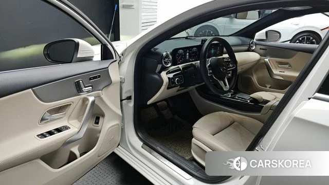 Mercedes-Benz A-Class W177 id 4356092 из Кореи 32