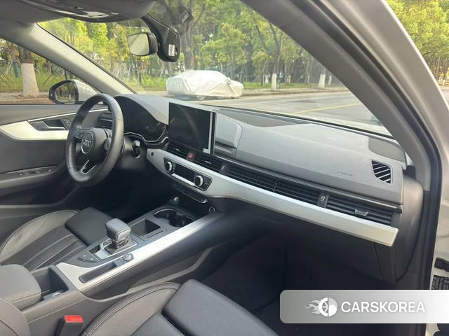 Audi A4L id 4277922 из Китая 13