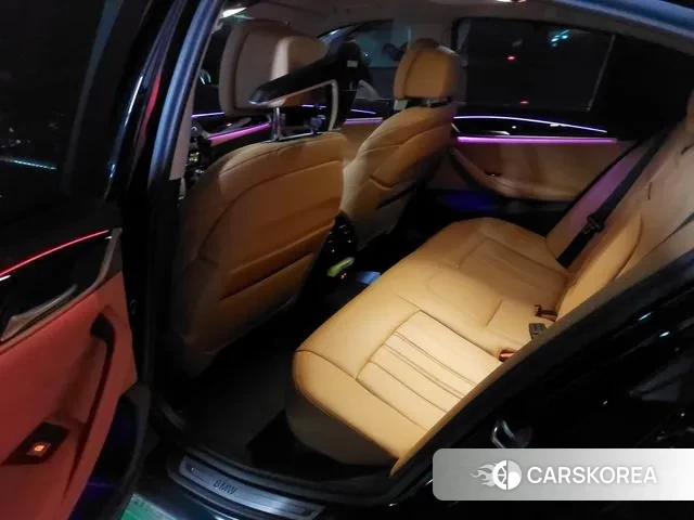 BMW 5 Series (G30) id 3011626 из Кореи 12