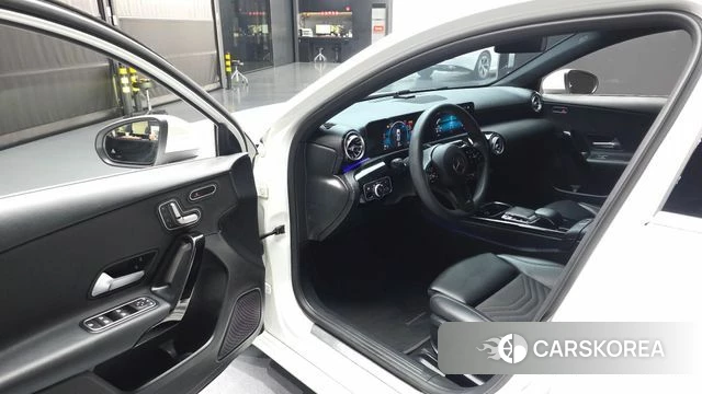 Mercedes-Benz A-Class W177 id 3955134 из Кореи 20