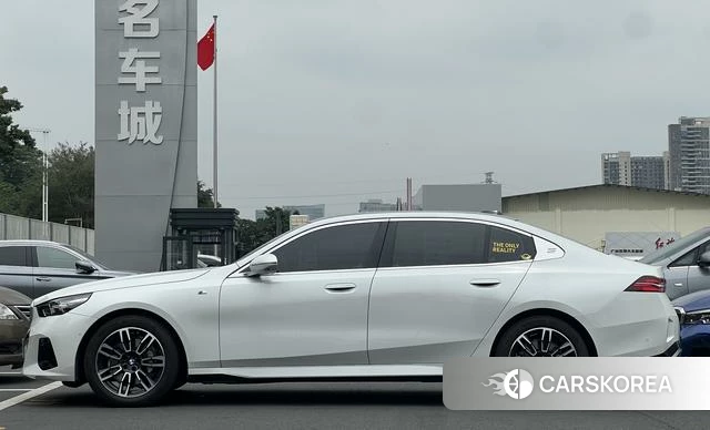 BMW 5 series id 4291209 из Китая 21