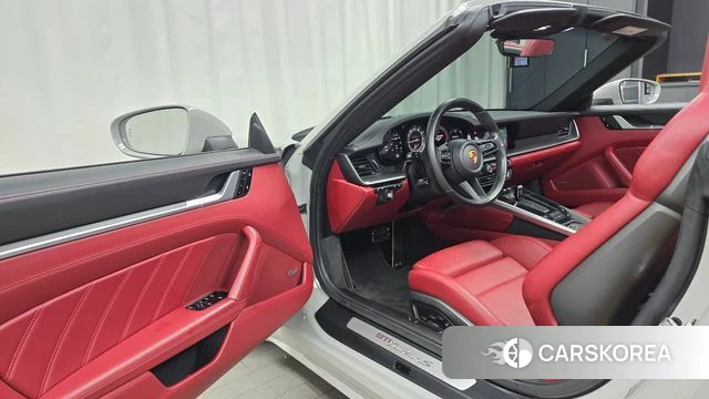 Porsche 911(992) id 3941743 из Кореи 20