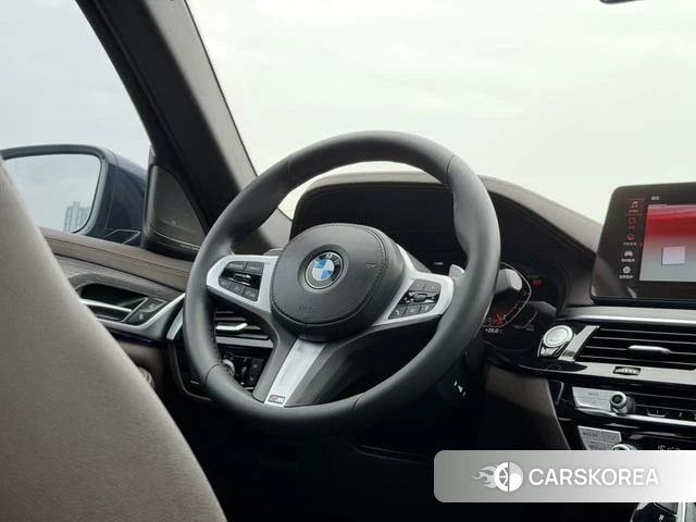 BMW 5 series id 4261303 из Китая 21