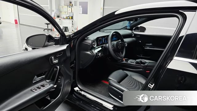 Mercedes-Benz A-Class W177 id 4187788 из Кореи 30