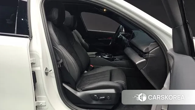 BMW 5 Series (G60) id 3629029 из Кореи 20