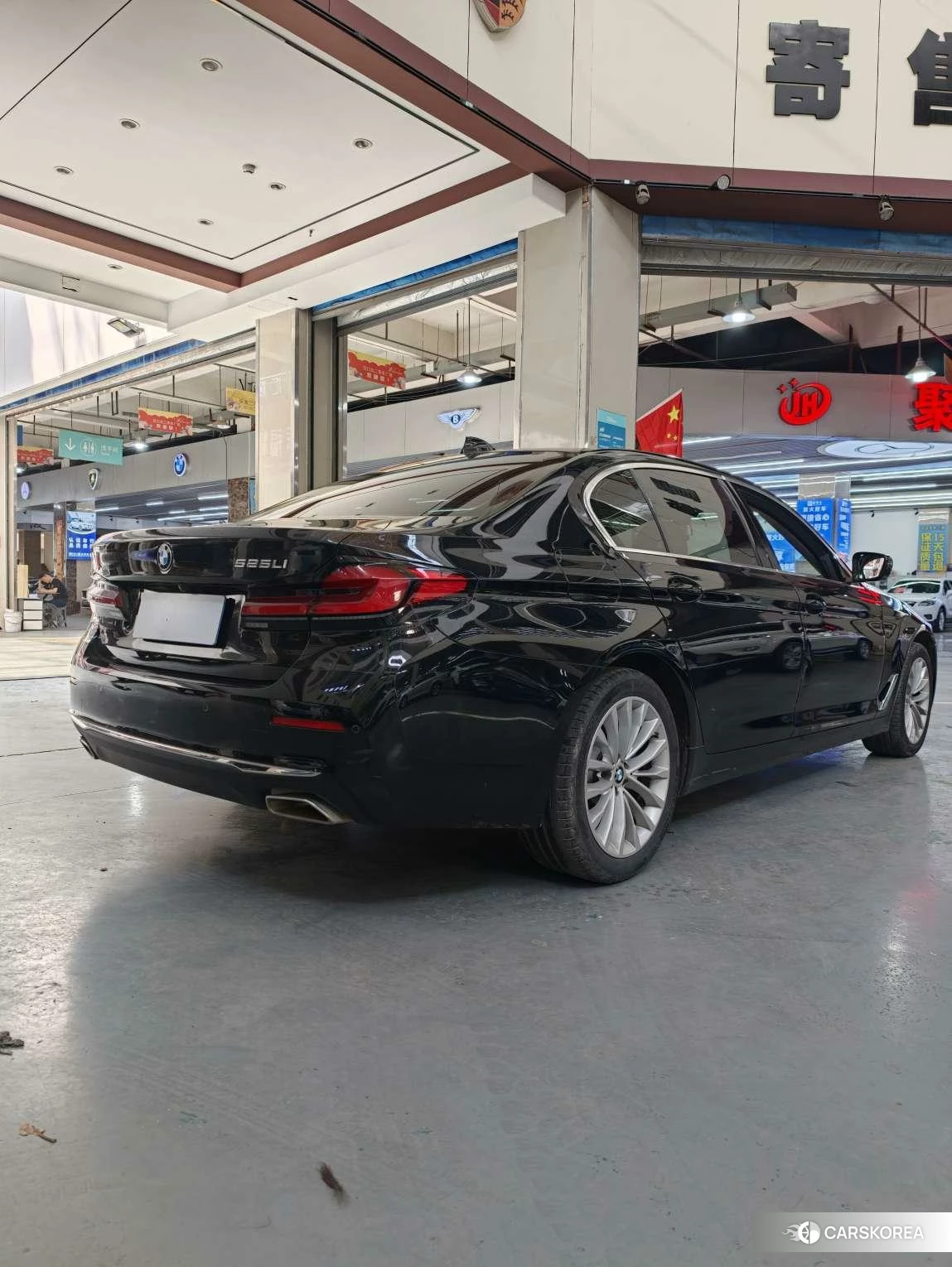 BMW 5 series id 4467861 из Китая 18