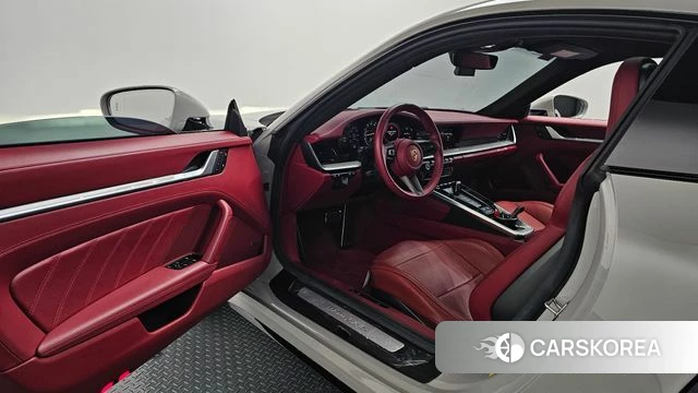 Porsche 911(992) id 3876668 из Кореи 20