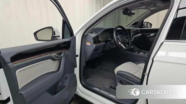 Volkswagen Touareg 3rd generation id 4279501 из Кореи 33