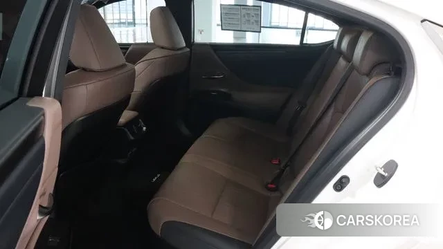 Lexus ES300h 7th generation id 3082624 из Кореи 17