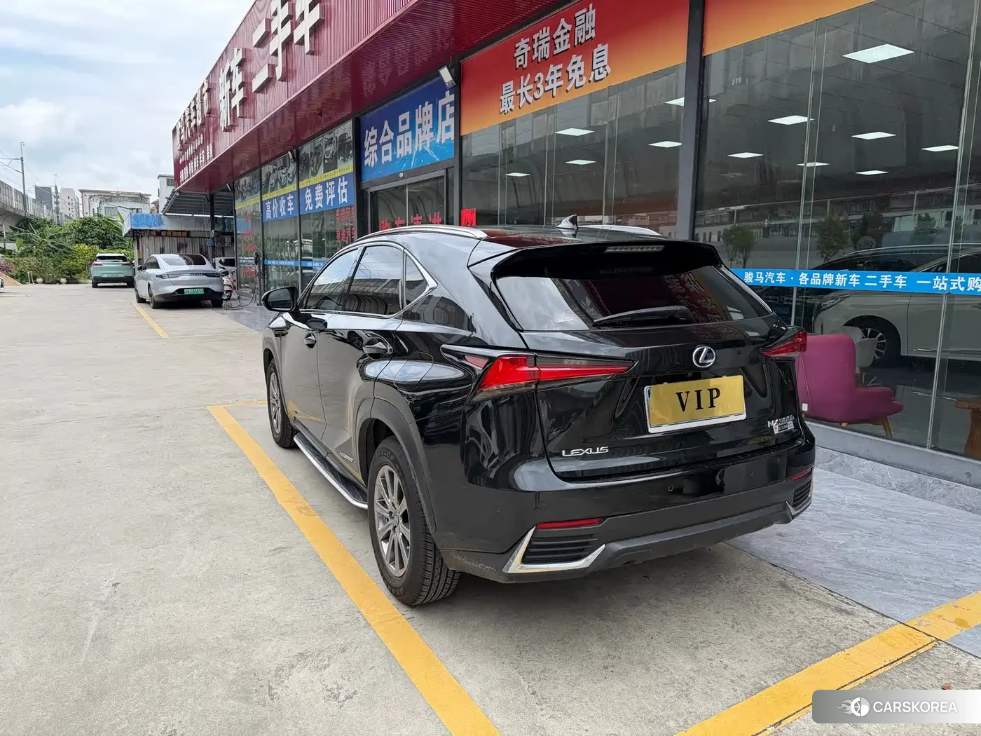 Lexus NX id 4628273 из Китая 10