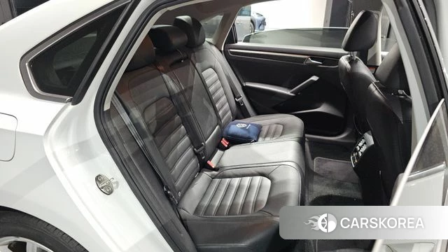 Volkswagen The New Passat id 4849963 из Кореи 35