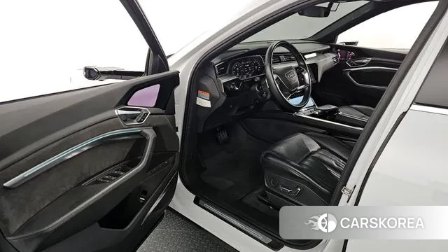 Audi e-Tron id 3264502 из Кореи 20