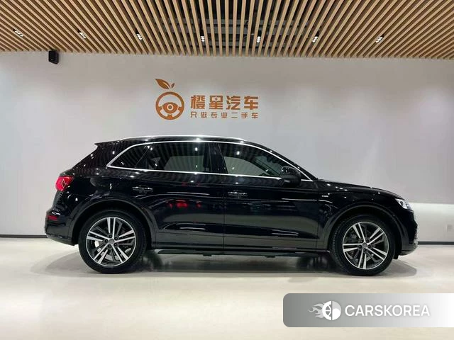 Audi Q5L id 4198850 из Китая 15