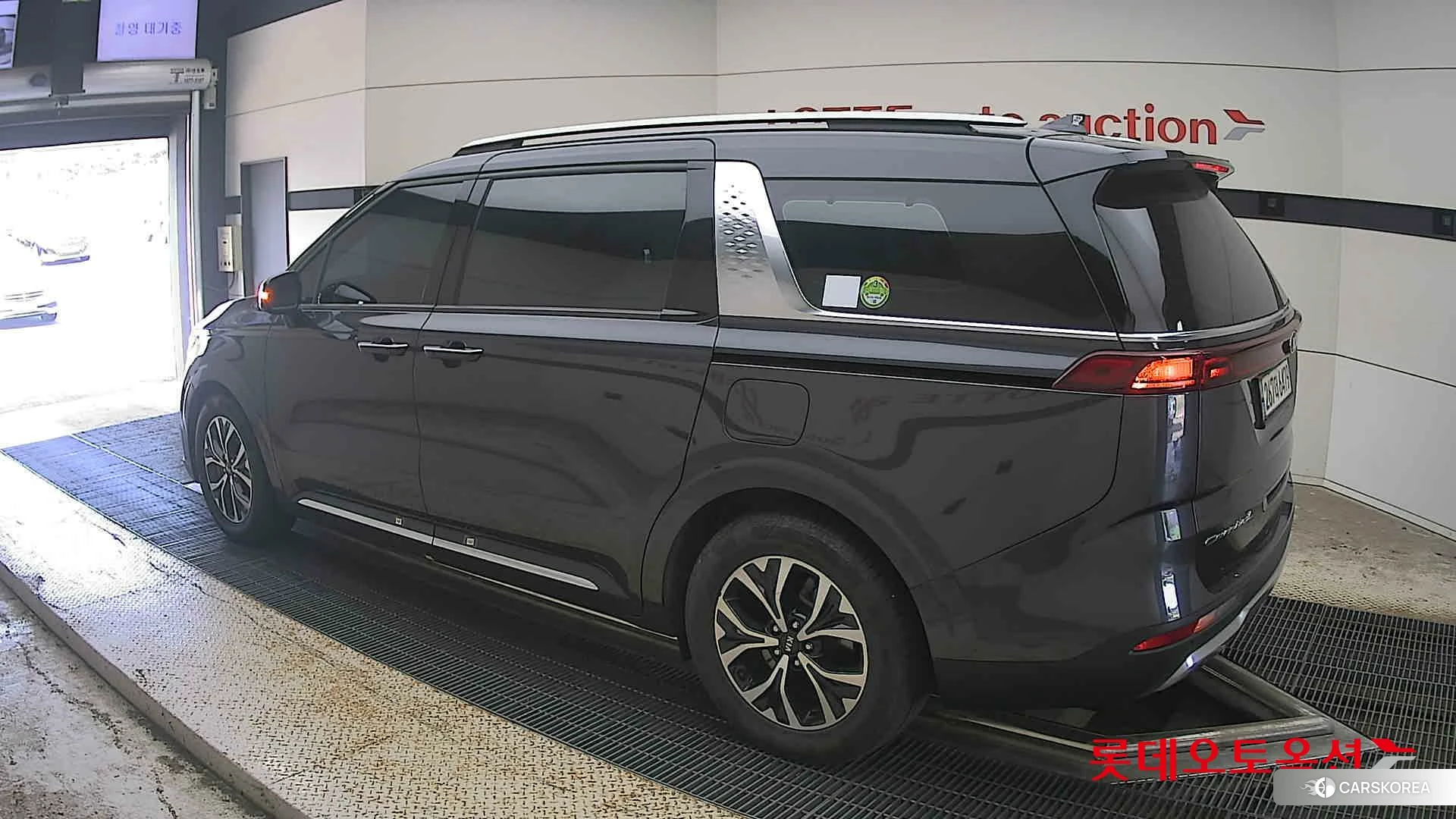 Kia Carnival id 4902420 из Кореи 37
