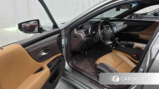 Lexus ES300h 7th generation id 4683590 из Кореи 34